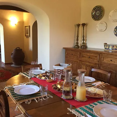 Borgo Tra Gli Olivi Gospodarstwo agroturystyczne *