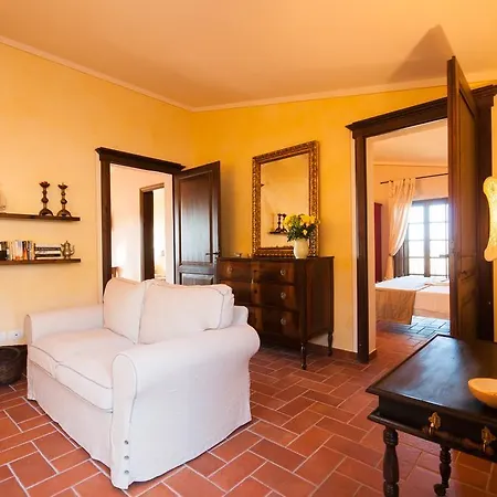 Borgo Tra Gli Olivi Gospodarstwo agroturystyczne Castiglion Fiorentino